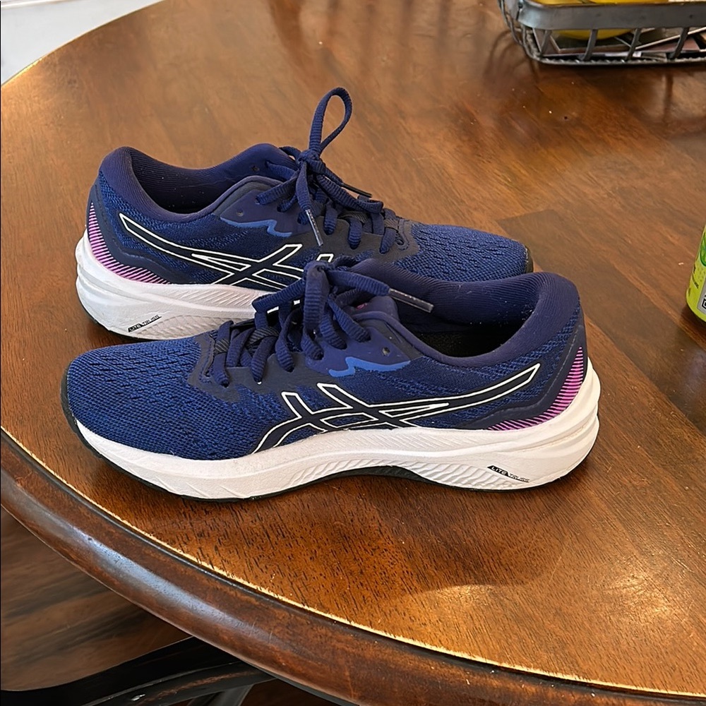 Asics Blue Athletic Shoes with Breathable Mesh and Cushioned Sole - Picture 3 of 6